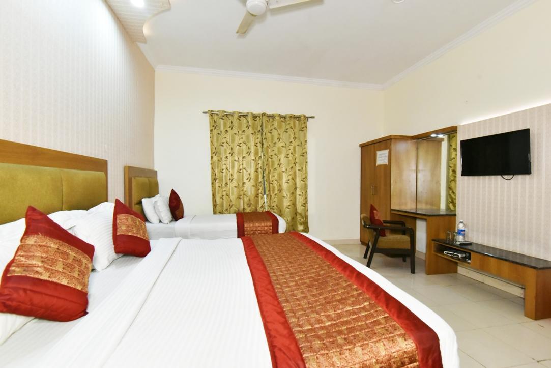Hotel B-Comfort Amritsar Exterior photo
