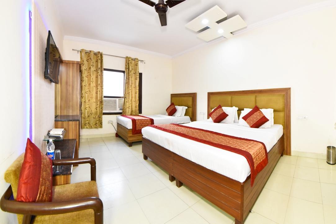 Hotel B-Comfort Amritsar Exterior photo